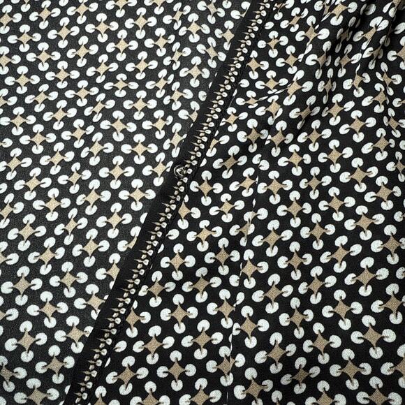 Max Studio Black Tan White Geo Print Elastic Cuff Pleated Blouse Tunic L Top EUC - Picture 13 of 16